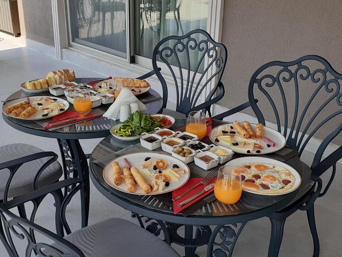 Hotel Marina Bay Goecek Εξωτερικό φωτογραφία